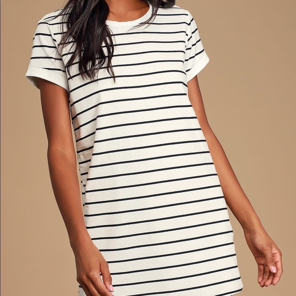 Lulu’s Black and Cream Stripe Dress Size Small